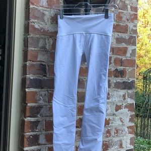 White lulu leggings, size 4